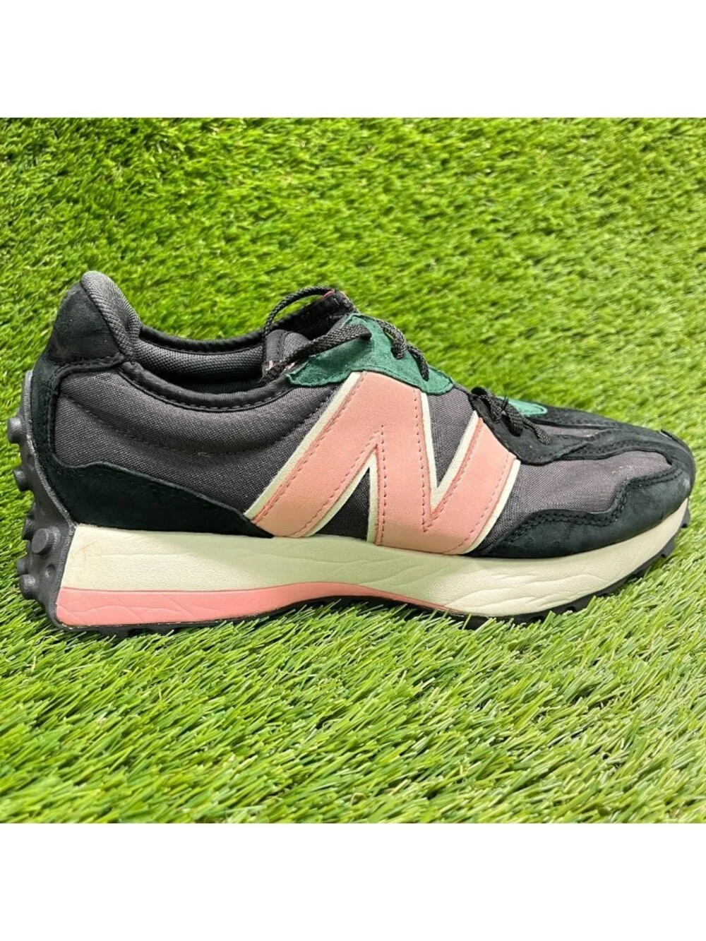 New Balance 327 Chinese New Year Mens Size 8 Black Pink Running Shoes Sneakers